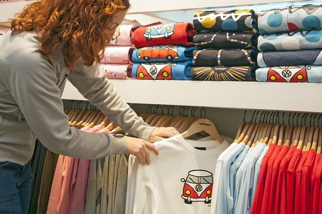 t-shirt-2351761_640